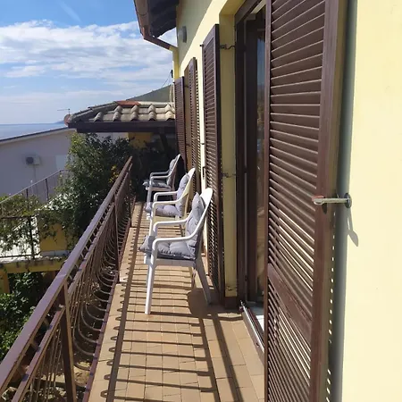 Romina Apartment *